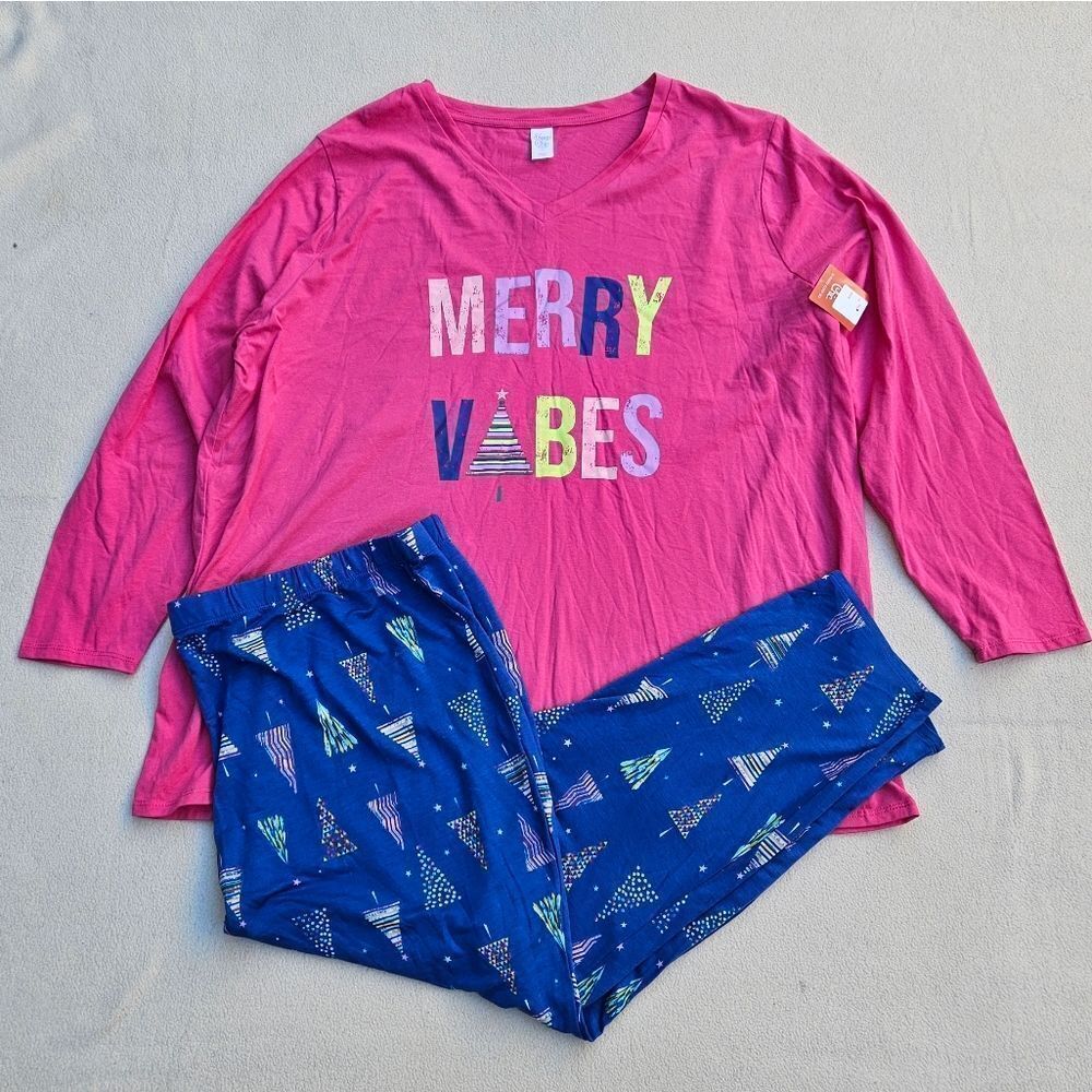 Sleep Chic Merry Vibes Pink and Blue PJ Set Size 3X